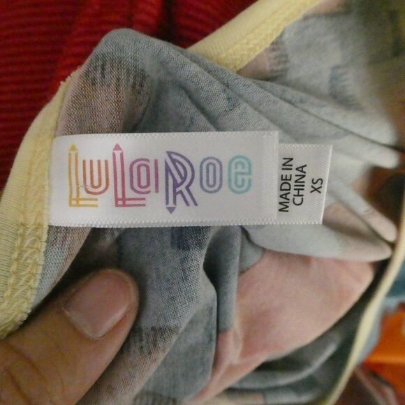 LulaRoe Classic Tee Tribal Striped T Shirt Boho XS Zigzag Chevron Orange - Picture 6 of 10